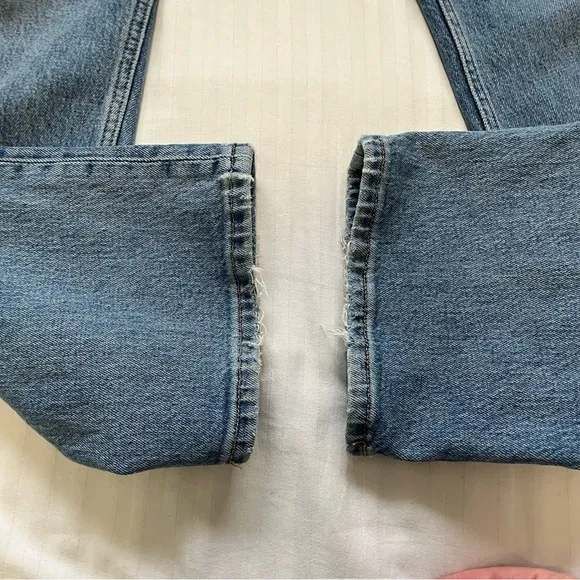 A   F Ultra High Rise 90's Straight Leg Criss-Cross Jean Blue size 30
