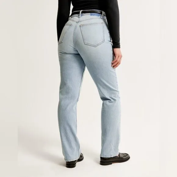Abercrombie &amp; Fitch Curve Love Ultra High Rise 90s Straight Leg Jeans