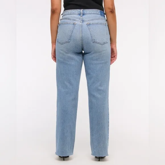 Abercrombie &amp; Fitch Mid Rise 90s Straight Jean 28R
