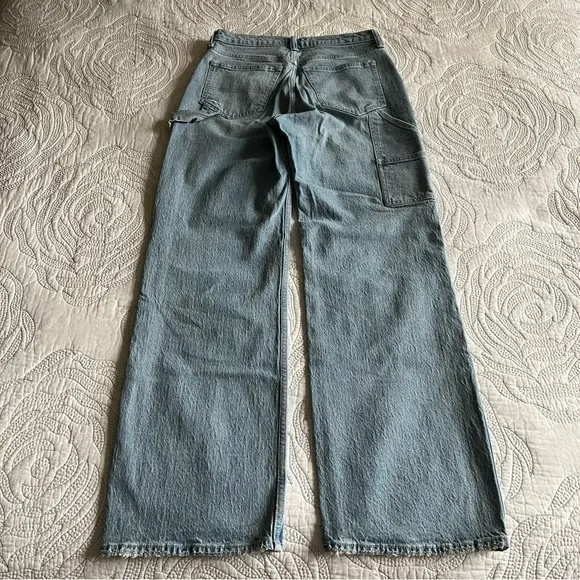 Abercrombie - Ultra High Rise 90s Straight Carpenter Jean - Blue