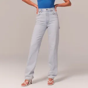 Abercrombie - Ultra High Rise 90s Straight Carpenter Jean - Blue