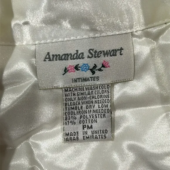 Amanda Stewart Sears vintage Two piece satin pajama set. NWT. size PM.