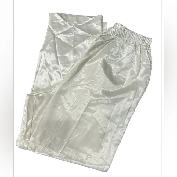 Amanda Stewart Sears vintage Two piece satin pajama set. NWT. size PM.