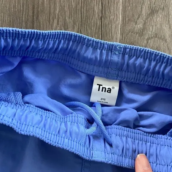 Aritzia TNA Big Easy 3” Shorts