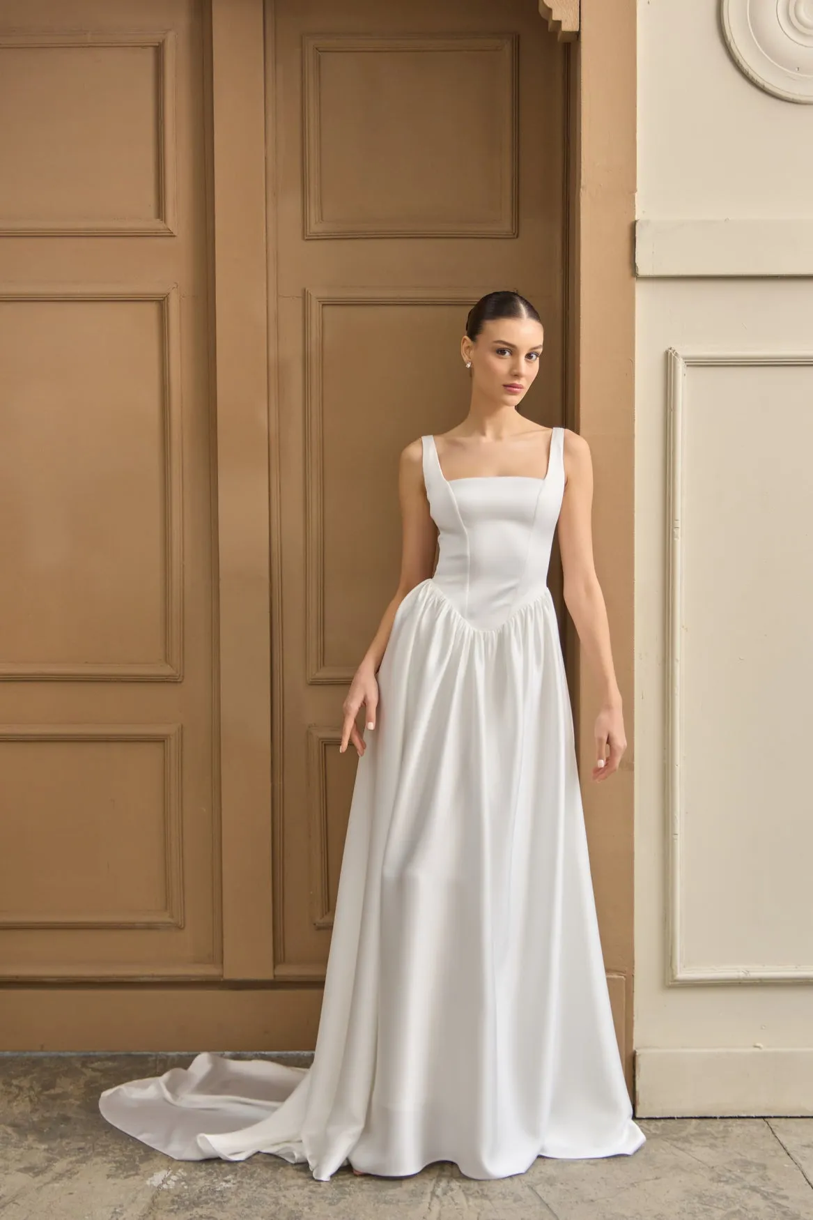 Avelisse square neck bridal dress