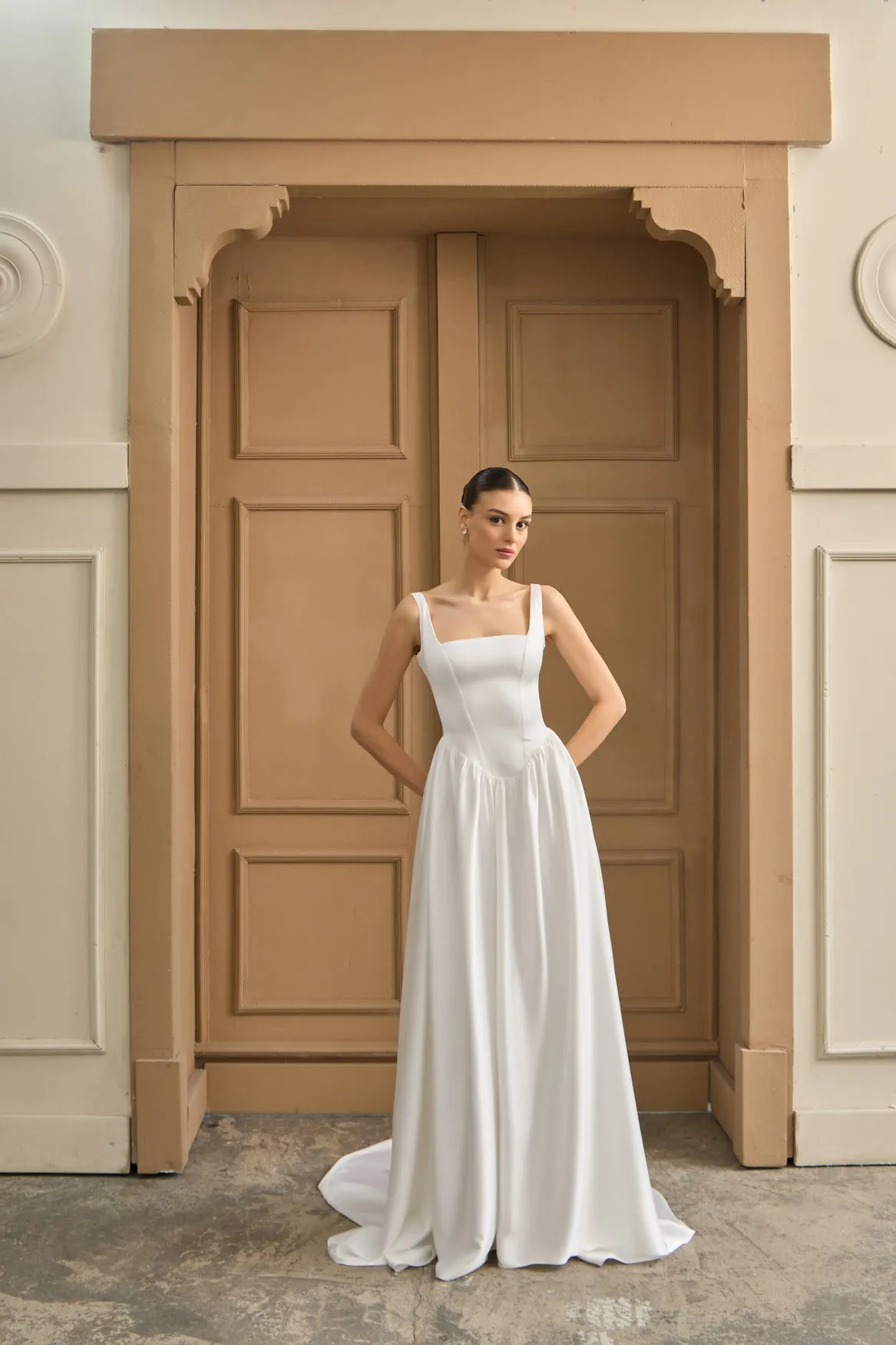 Avelisse square neck bridal dress
