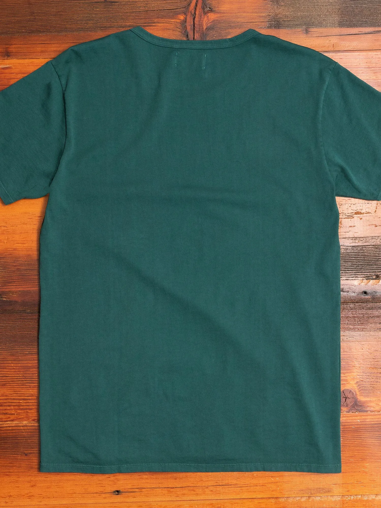 Basis T-Shirt in Emerald