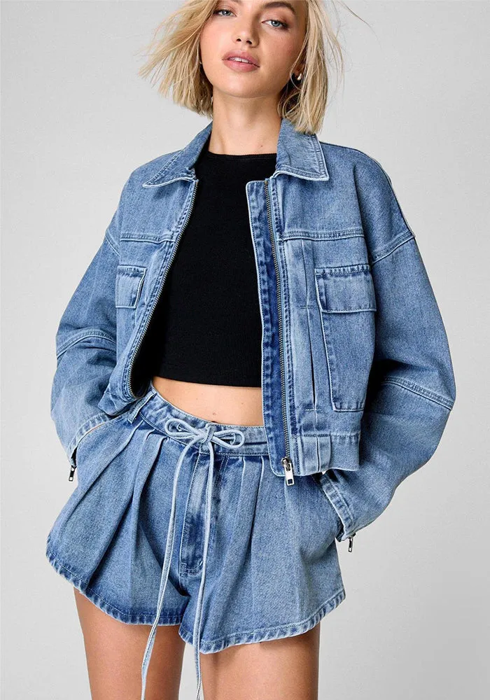 Casual-Chic Denim Jacket and High-Waisted Cargo Shorts Set