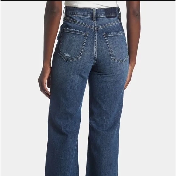 DAZE Women’s Far Out High Rise Wide Leg Jeans in the Size 31 in Dark Wash A-Plus