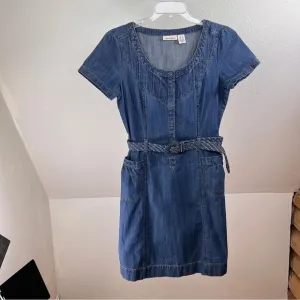 DKNY JEANS Y2K Vintage Denim Dress w/Denim Woven Belt. 100% Cotton. Size Medium
