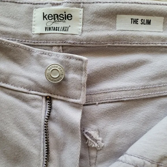EUC Kensie Vintage Luxe Women's Slim Raw Hem Jeans - Lilac/Purple - Size 6 (28)