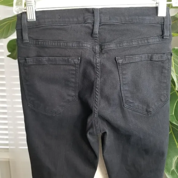 Frame Le skinny de Jeanne black distressed denim jeans size 25