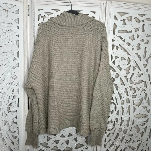 Free People Cream Colored Oversized Ribbed Sweater