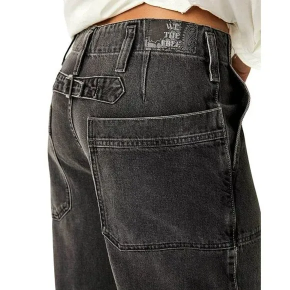 Free People Major Leagues Mid Rise Cuffed Black Jeans Size 26 (MSRP $128)