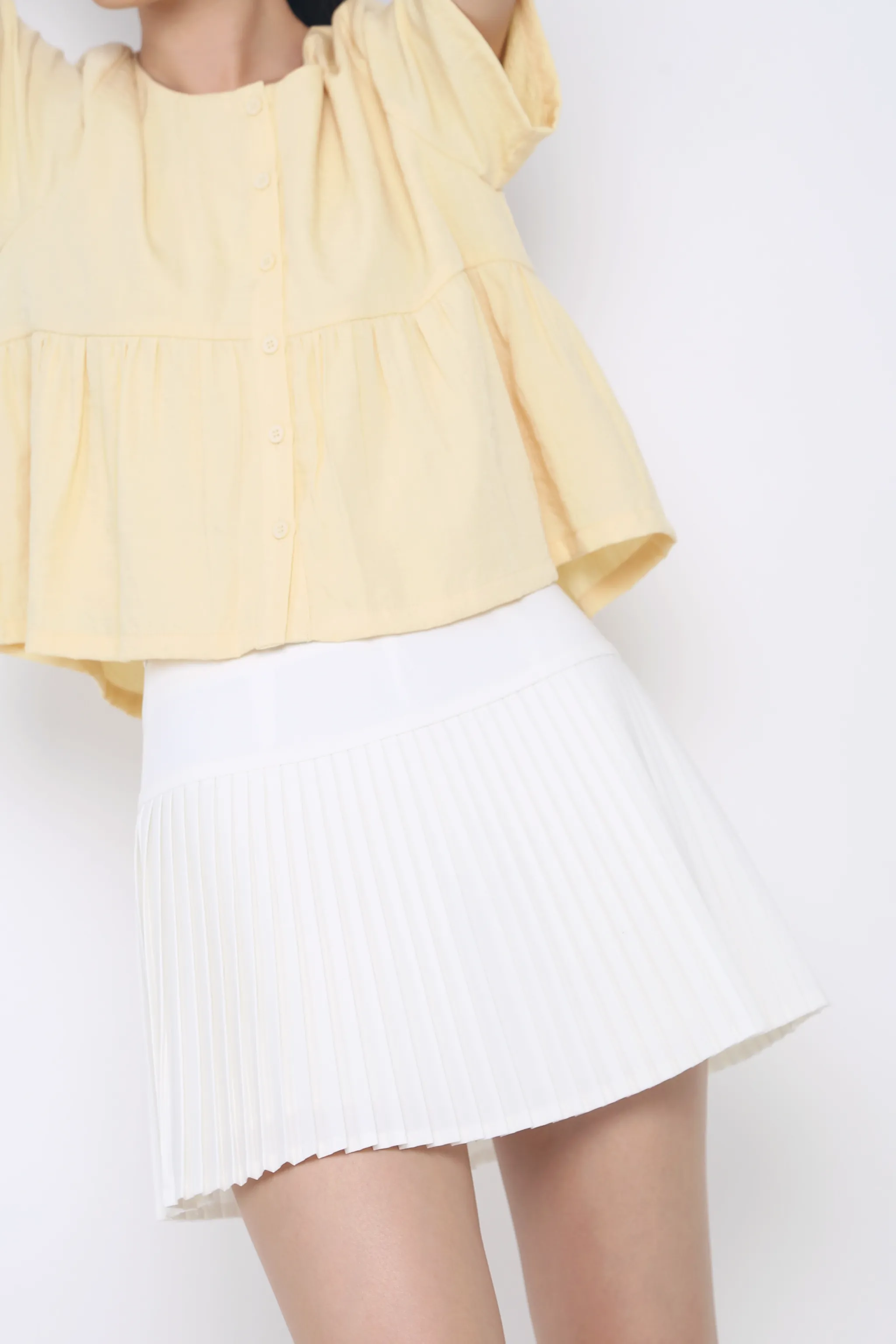 Frida Dropwaist Pleated Skorts White