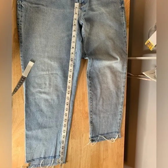 GAP Vintage High Rise Raw Hem Jeans Size 10