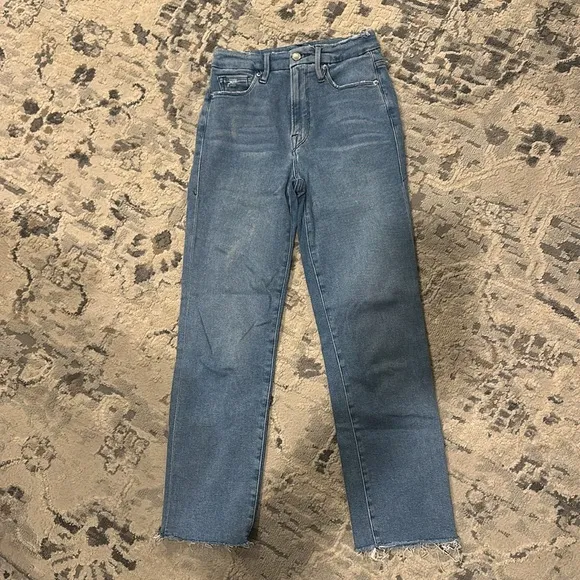 GOOD AMERICAN Good Straight Split Pocket Jeans