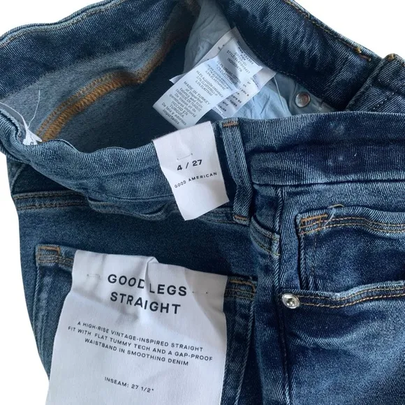 GOOD AMERICAN Straight Jeans! Retail $129