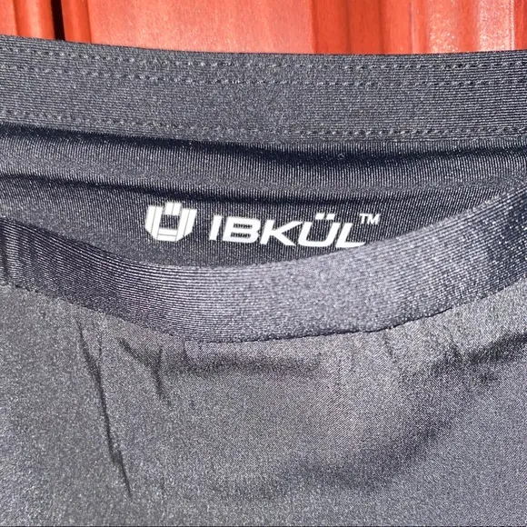 IBKUL Crystal Pleated Mini Skirt Skort Preppy Golf Tennis PickleBall Resort New
