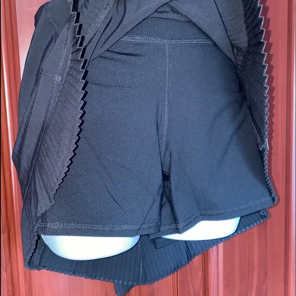 IBKUL Crystal Pleated Mini Skirt Skort Preppy Golf Tennis PickleBall Resort New