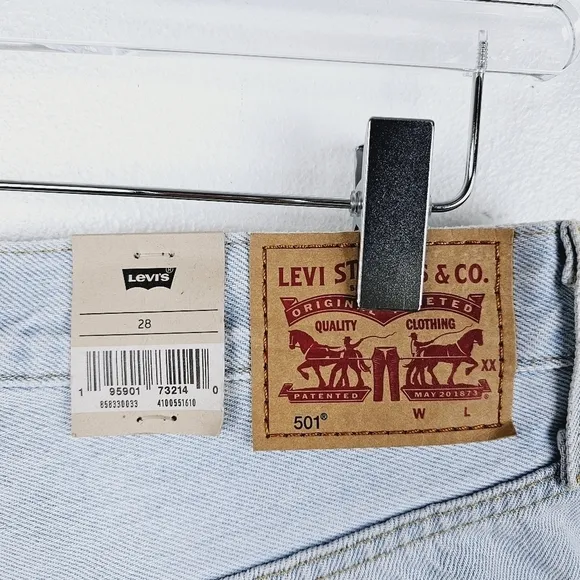 Levi's 501 Light Wash Button Fly Jean Shorts NWT, size 28