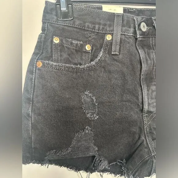 Levi’s 501 Original Fit High Rise Distressed Shorts Sz 24