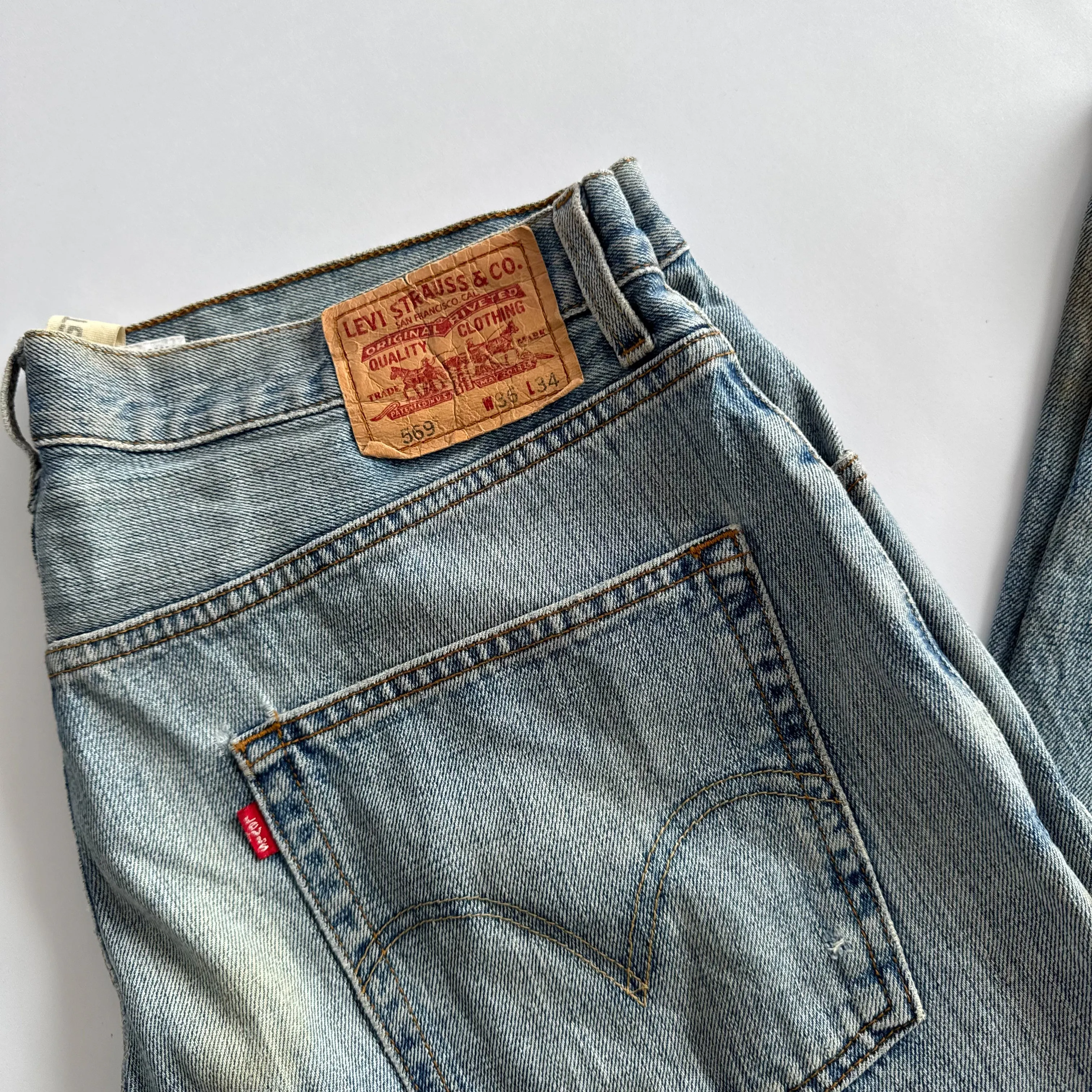 Levis 569 Baggy Jeans - 36”