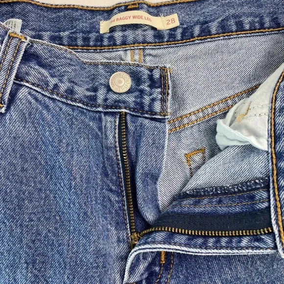 LEVI'S '94 Baggy Wide-Leg Relaxed-Fit denim Jeans in medium wash Size 28