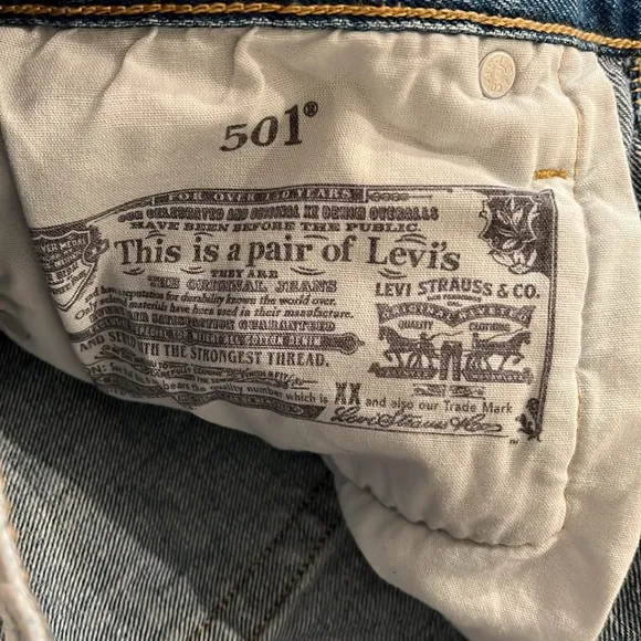 Levi's Premium BUNDLE (2) 501 ORIGINAL FIT HIGH RISE WOMEN'S SHORTS Size 28