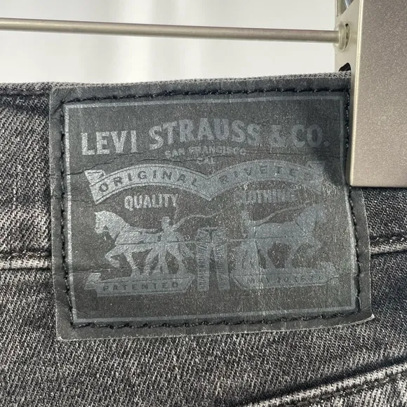 Levi’s Wedgie Straight Fit Woman’s Jeans in Break A Leg Black Size 26
