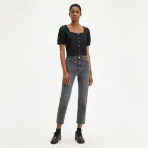 Levi’s Wedgie Straight Fit Woman’s Jeans in Break A Leg Black Size 26