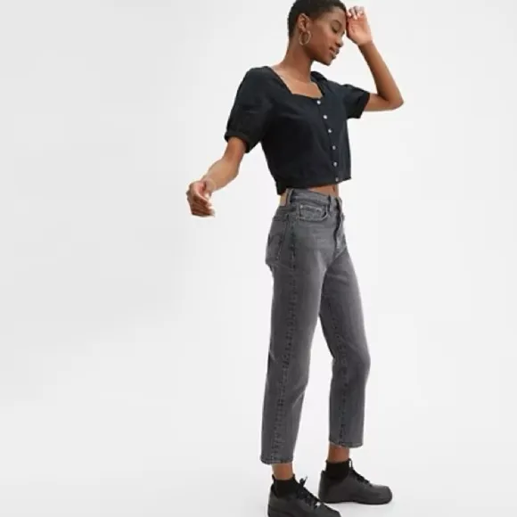 Levi’s Wedgie Straight Fit Woman’s Jeans in Break A Leg Black Size 26