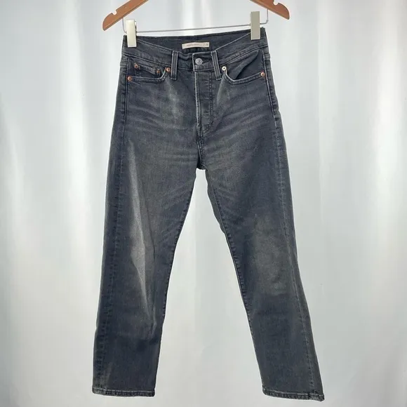 Levi’s Wedgie Straight Fit Woman’s Jeans in Break A Leg Black Size 26