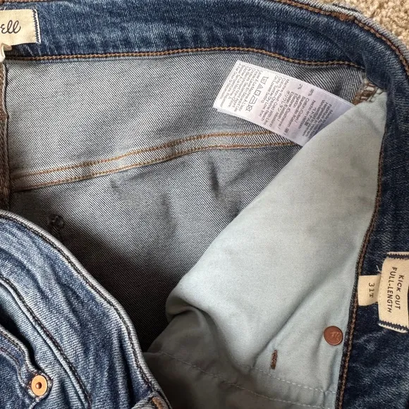 Like New Madewell Tall Kick Out Full-Length Jeans in Devito Wash SZ 31