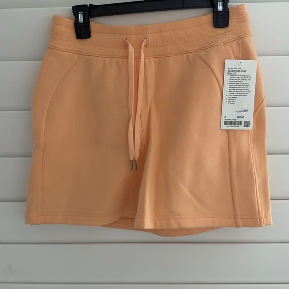Lululemon Scuba High-Rise 5” short