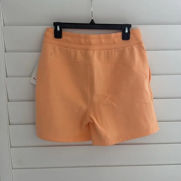 Lululemon Scuba High-Rise 5” short