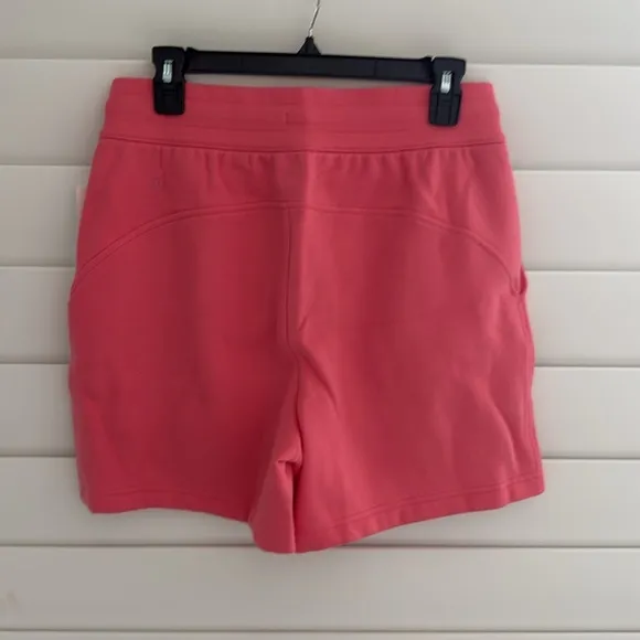 Lululemon Scuba High-Rise 5” short