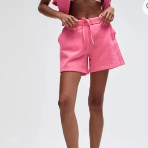 Lululemon Scuba High-Rise 5” short