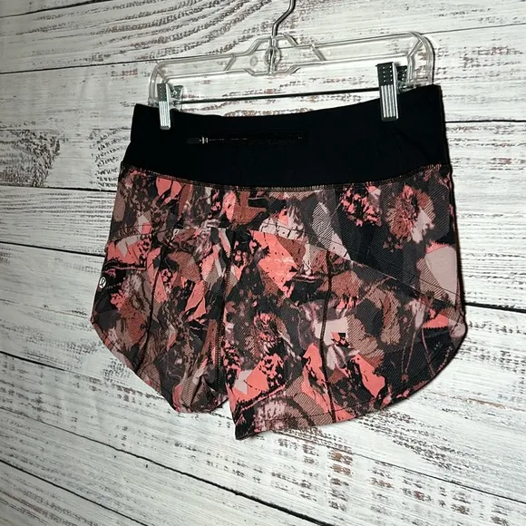 Lululemon Speed Up Short 2.5&quot;'Translucence Alpine White Multi / Black Sz 6