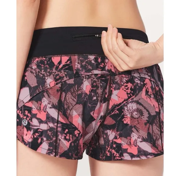 Lululemon Speed Up Short 2.5&quot;'Translucence Alpine White Multi / Black Sz 6