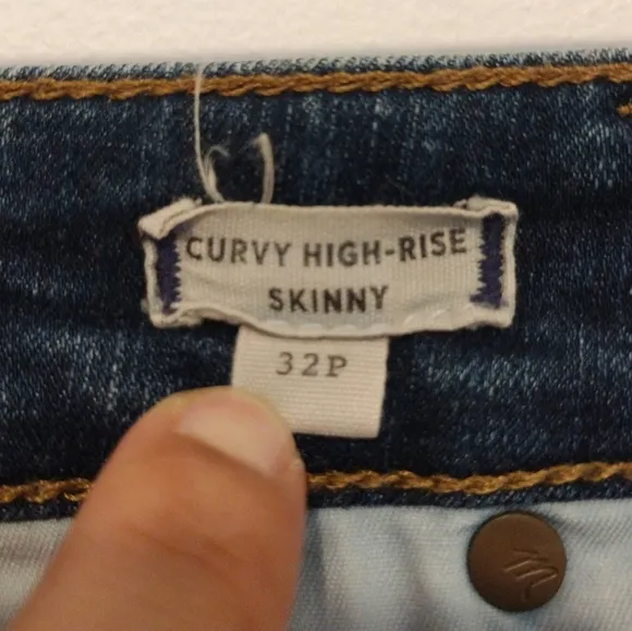 Madewell - Petite Curvy High Rise Skinny Jeans