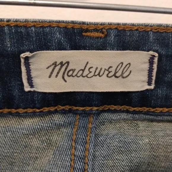 Madewell - Petite Curvy High Rise Skinny Jeans