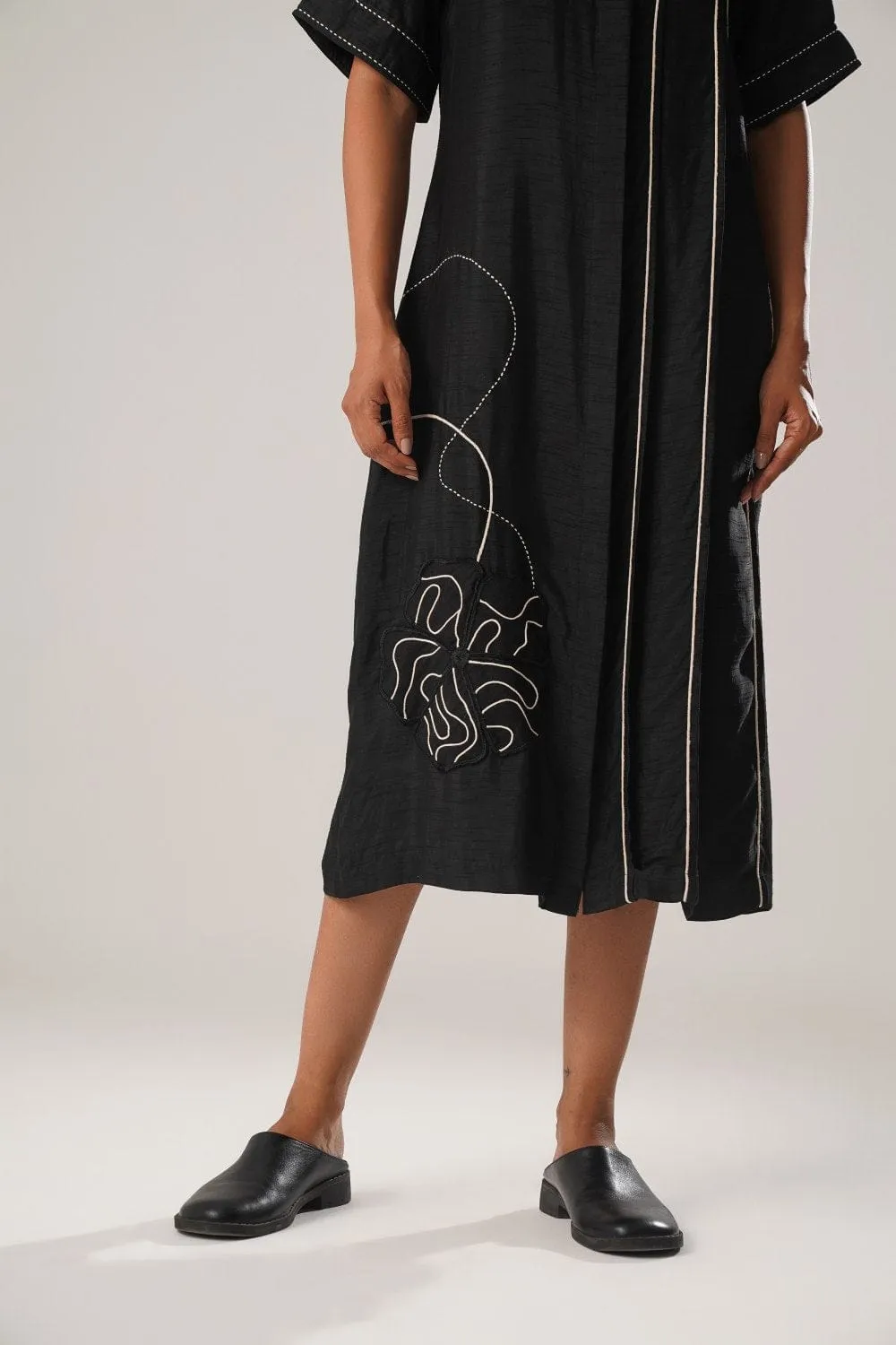 MJ PLEATED DRESS (BLACK)