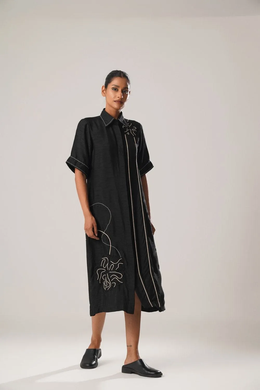 MJ PLEATED DRESS (BLACK)