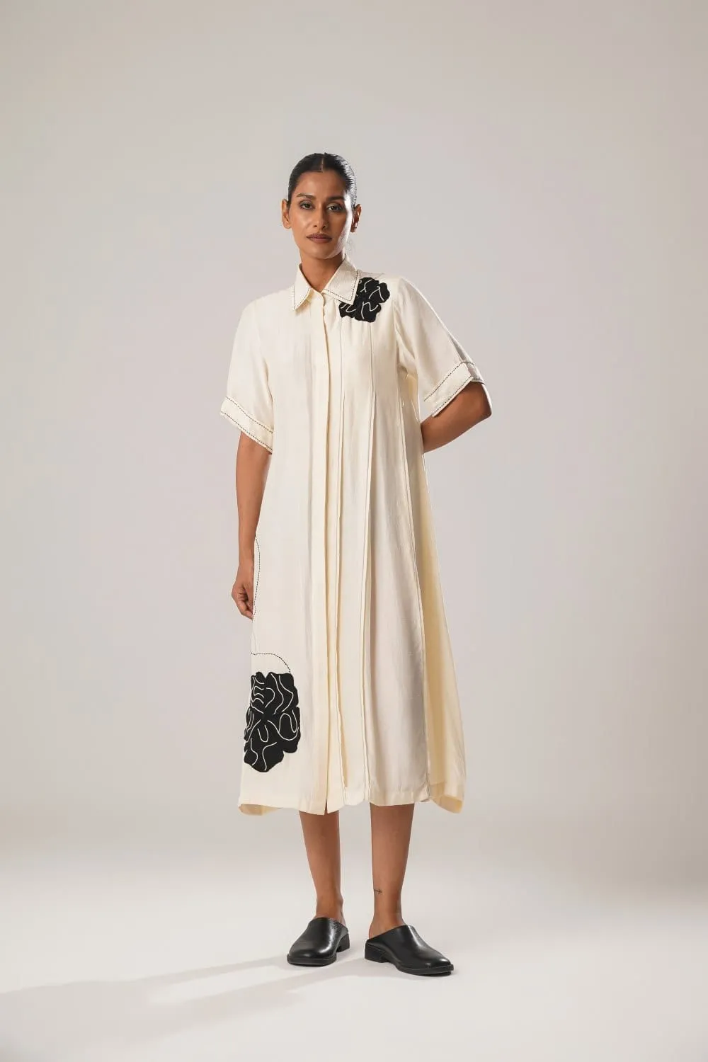 MJ PLEATED DRESS (WHITE)
