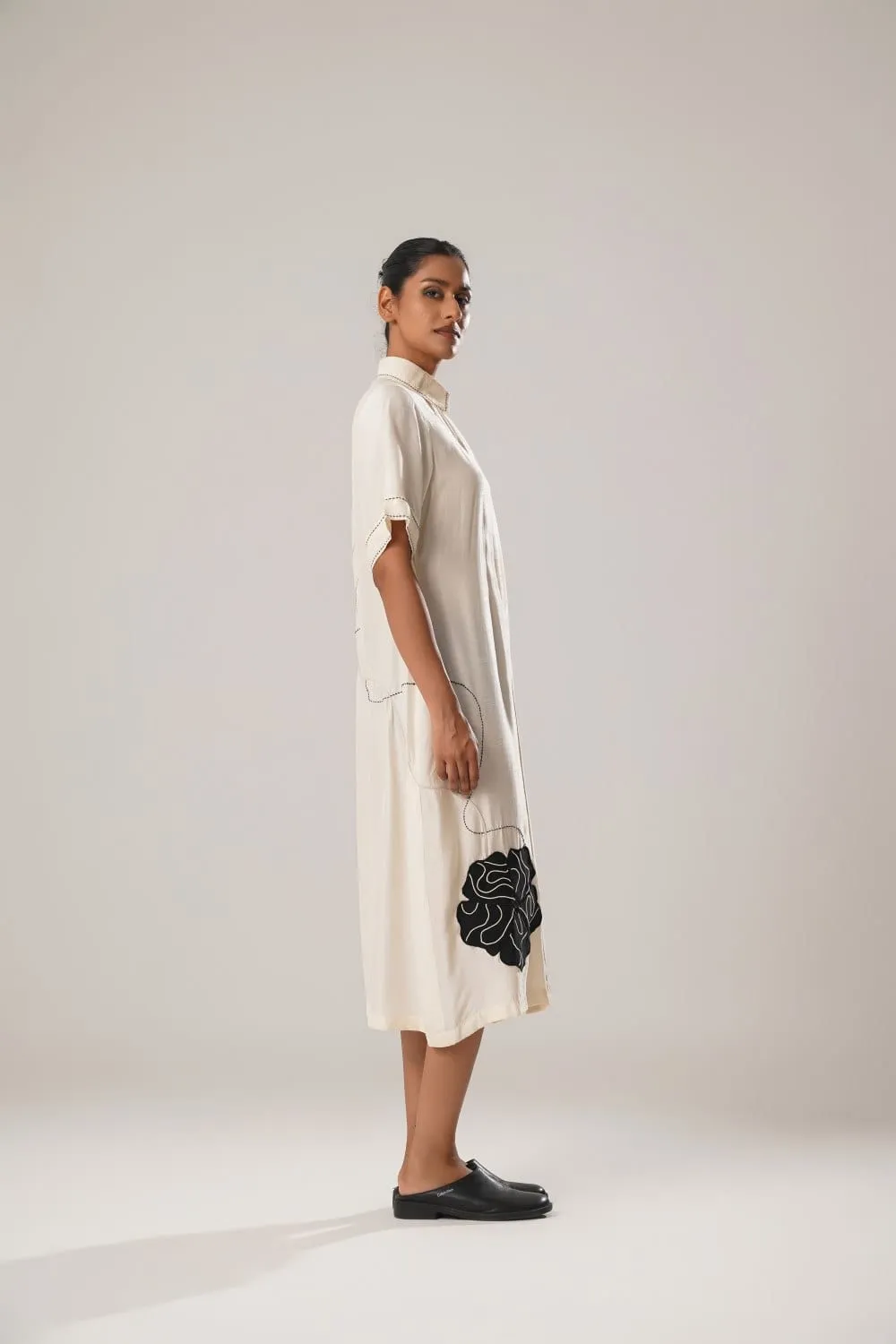 MJ PLEATED DRESS (WHITE)