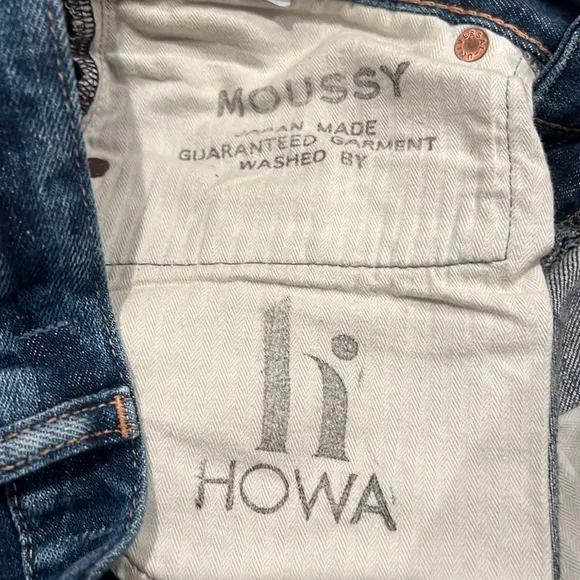 Moussy Vintage Distressed Mis-Rise Slim Jeans NWOT