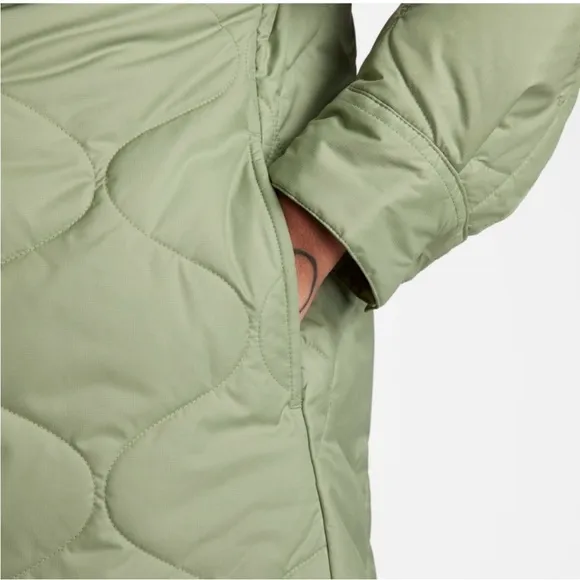 •new• NIKE ESSENTIALS Oversized Quilted Shacket