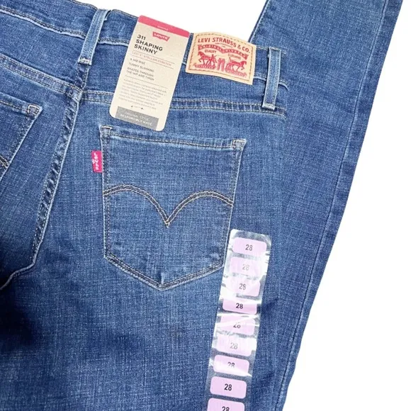 New with Tags Levi's Women's 311 Shaping Skinny Medium Wash Denim Raw Hem Jeans