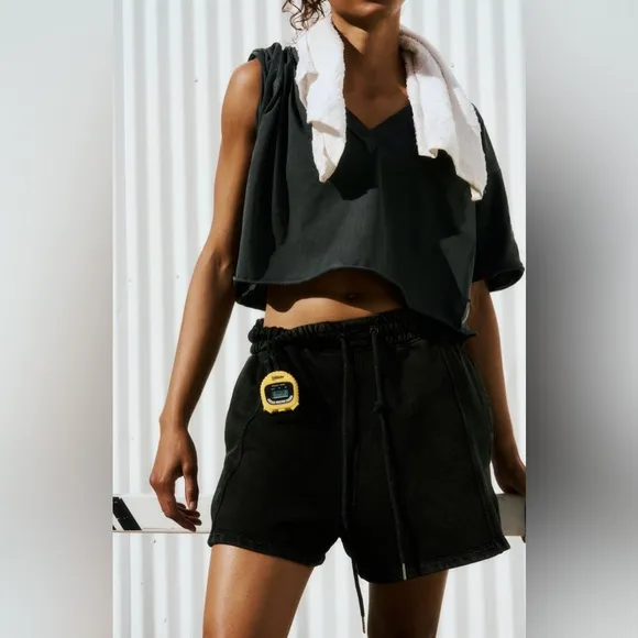 NWT Free People movement Sprint to the Finish sweatshorts in black